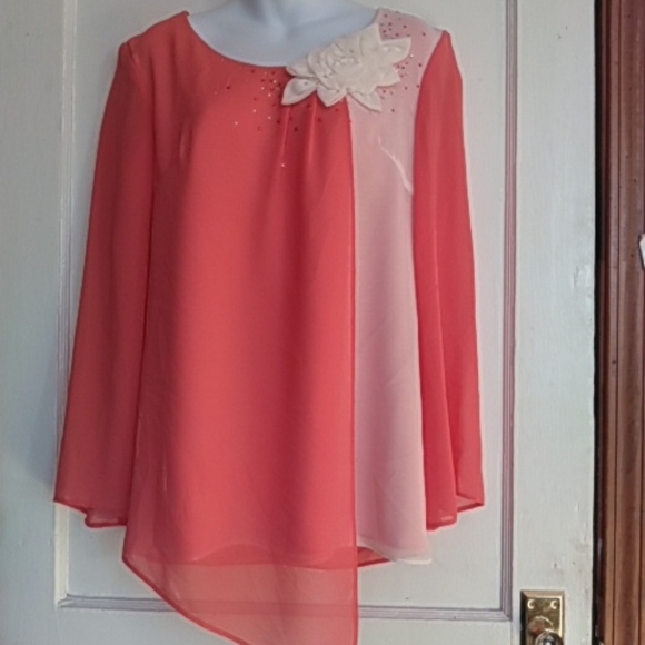 Elegant Coral and Pink Women's Blouse - Picture 2 of 9